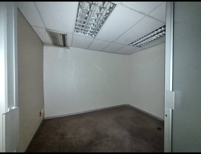 931M² OFFICE TO LET IN SANDTON CENTRAL
